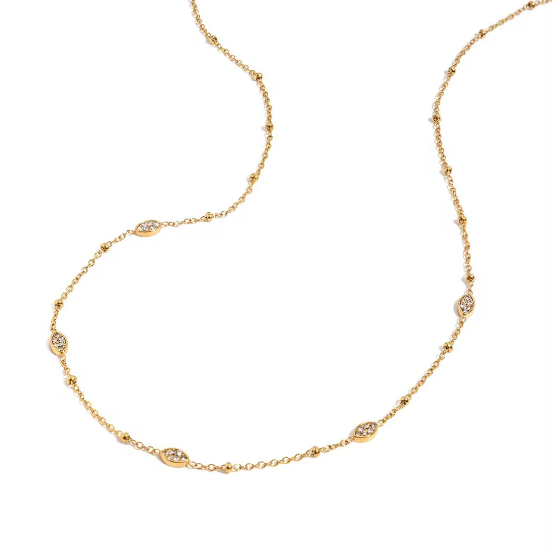 Amora Crystal Choker